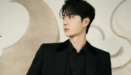 李川娱乐吃瓜,从央视一哥到喜剧界新星的蜕变之路